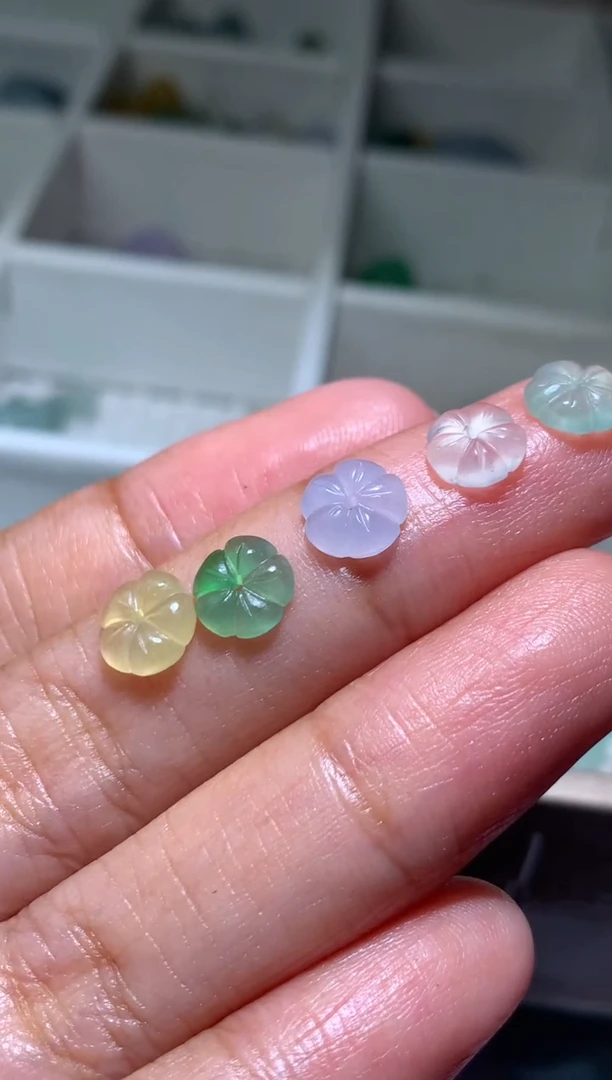 定制翡翠未镶嵌毛货