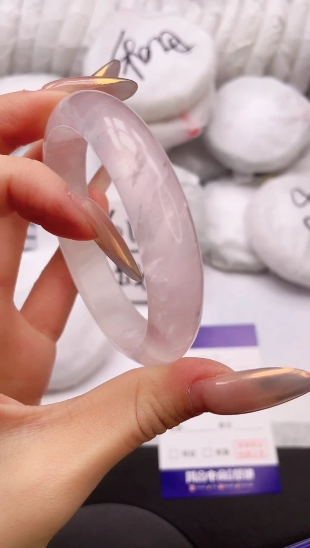 【闪购商品】石英质玉手镯未镶嵌14K142-56