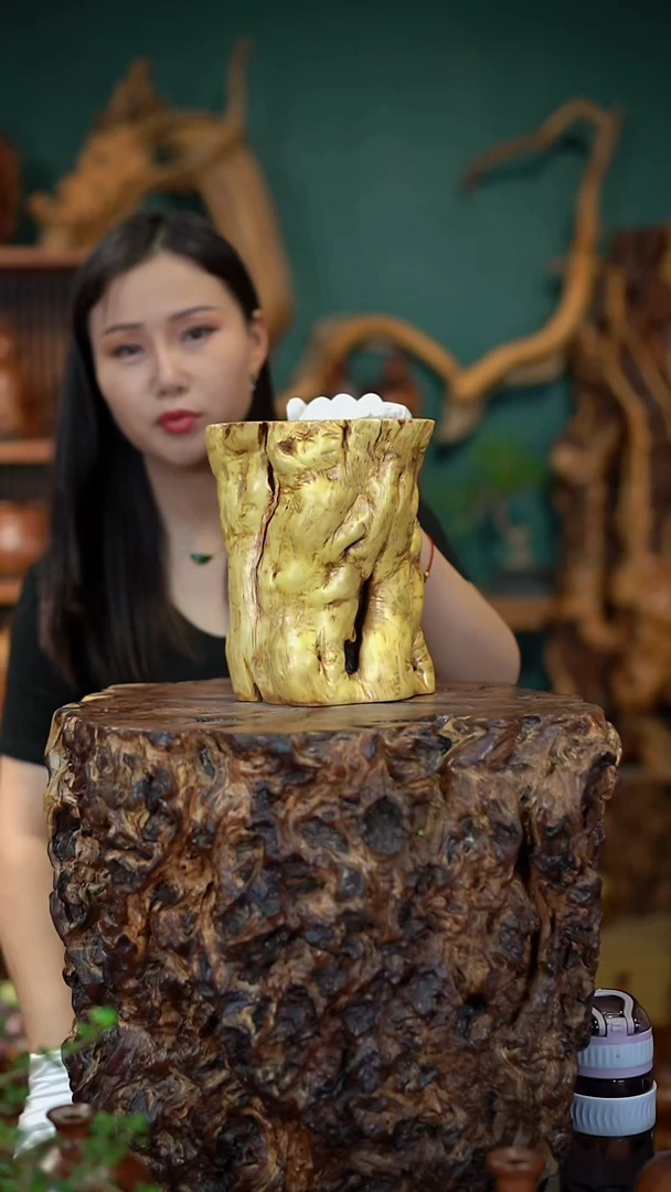 枣木雷击枣木笔筒