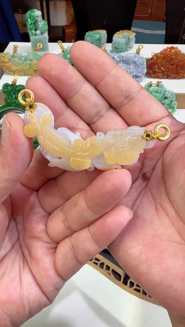 颈饰未镶嵌翡翠吊坠