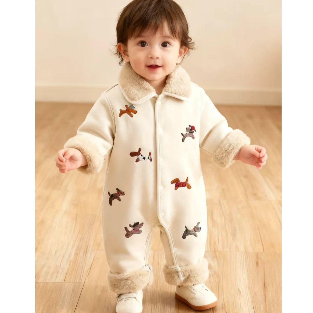 冬季新款七兄弟香肠犬联盟男女宝防风加绒刺绣连体哈衣爬服外出服