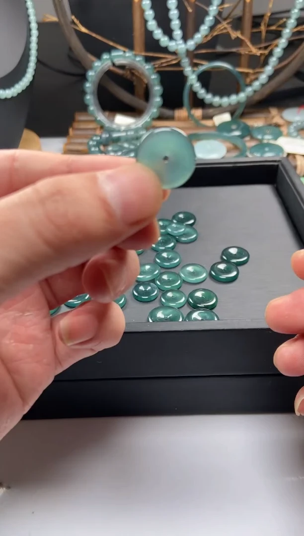 【闪购商品】翡翠手链未镶嵌平安扣