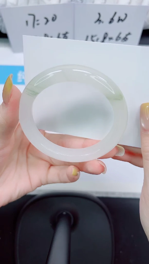 石英质玉手镯未镶嵌286