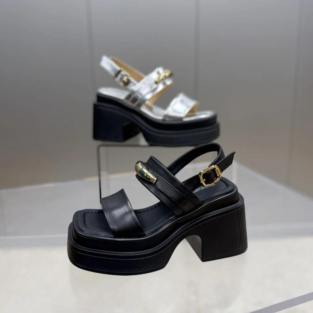 【左右华菲】9cm显腿长露趾真皮厚底凉鞋2025夏欧货休闲松糕一字带