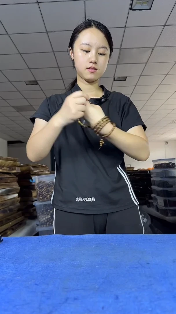 19.77一条华莉萱茶具以主播讲解为准