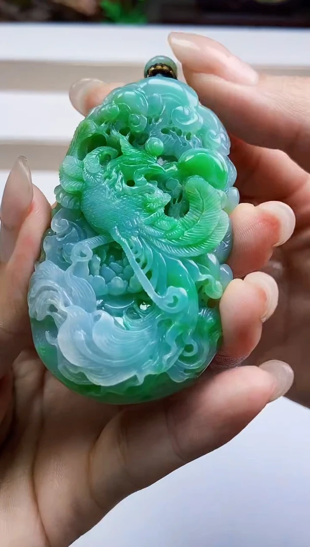 颈饰未镶嵌翡翠翡翠A货