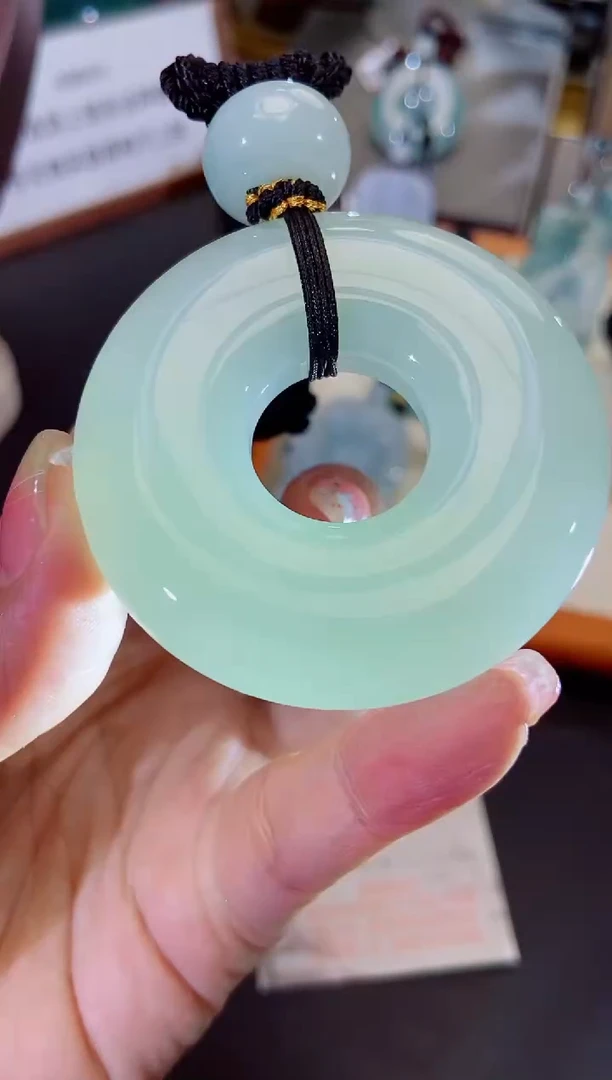 颈饰未镶嵌翡翠缅甸天然翡翠