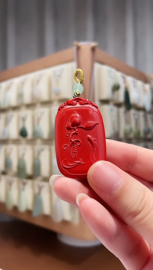 天然辰砂朱砂挂件