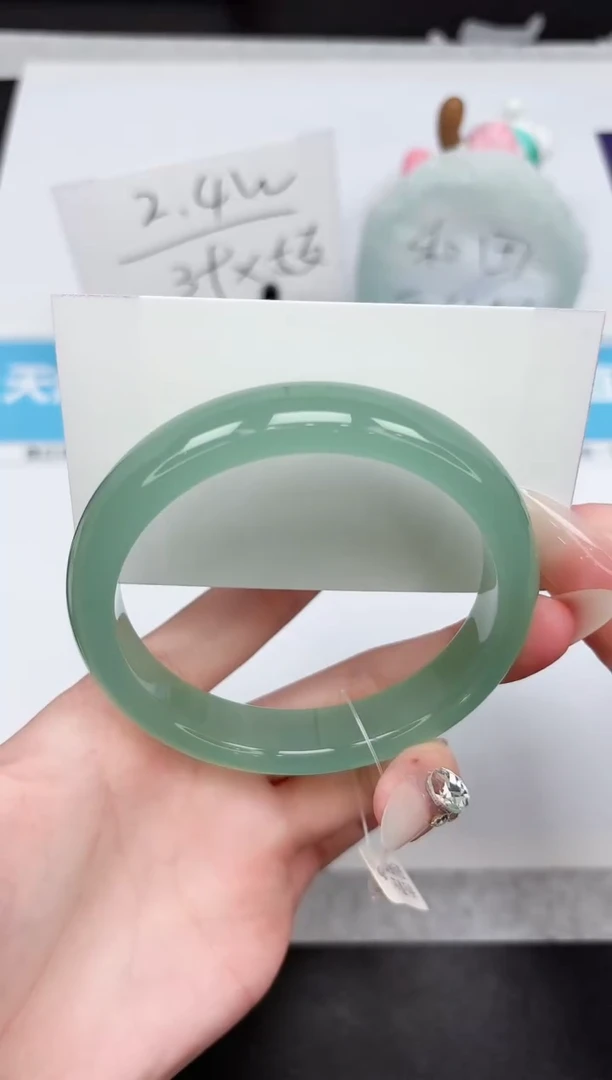 石英质玉手镯未镶嵌114-63.8