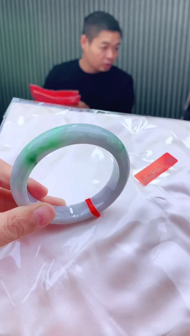 未镶嵌手镯翡翠60