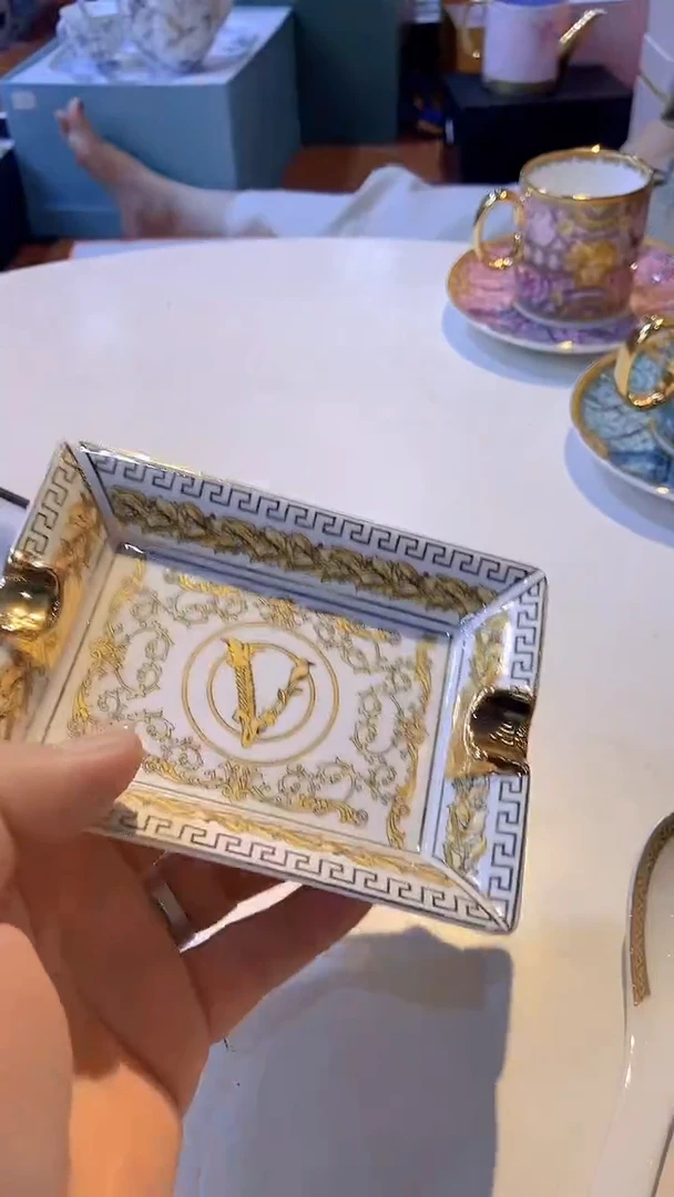 杯鸿辉家品牌瓷器，京东包邮！