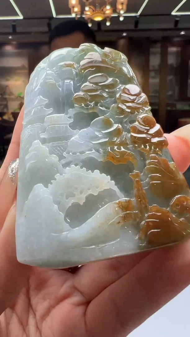 翡翠未镶嵌颈饰F2025-4-21-1