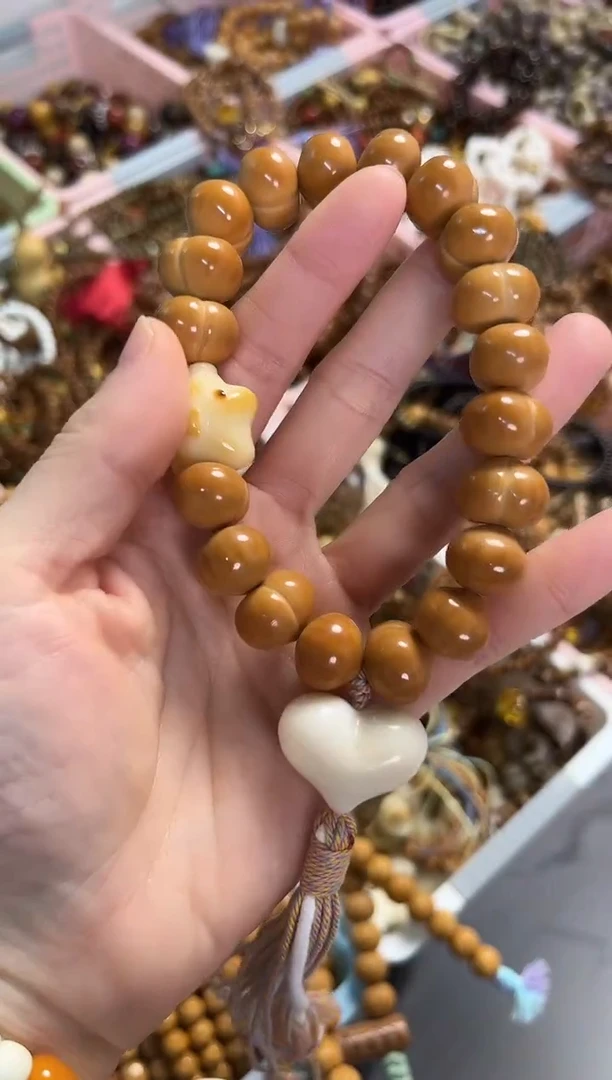 手串猴头核桃猴头柯基pp手持