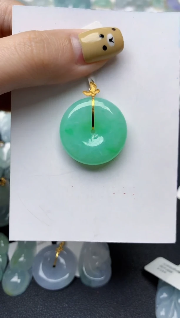 翡翠18K金镶嵌颈饰天然翡翠A货