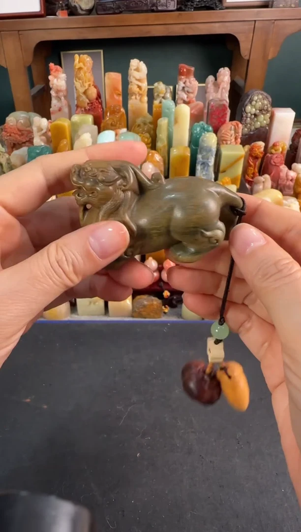 青田石印石绿檀貔貅