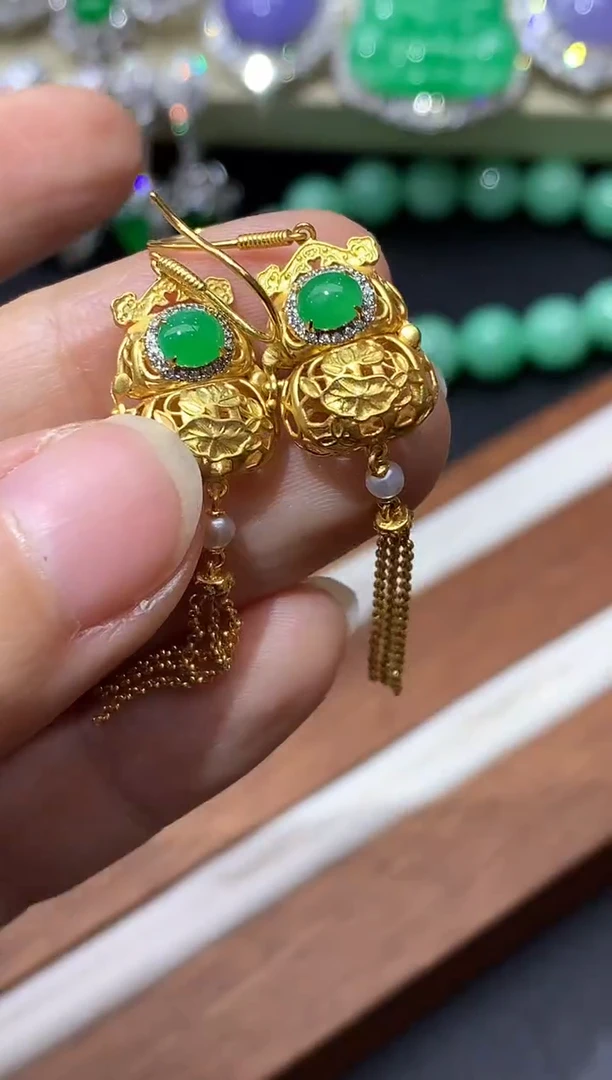 颈饰18K金镶嵌翡翠612-中国好珍宝