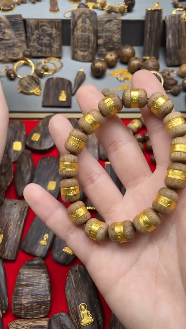 吊坠沉香沉香吊坠1