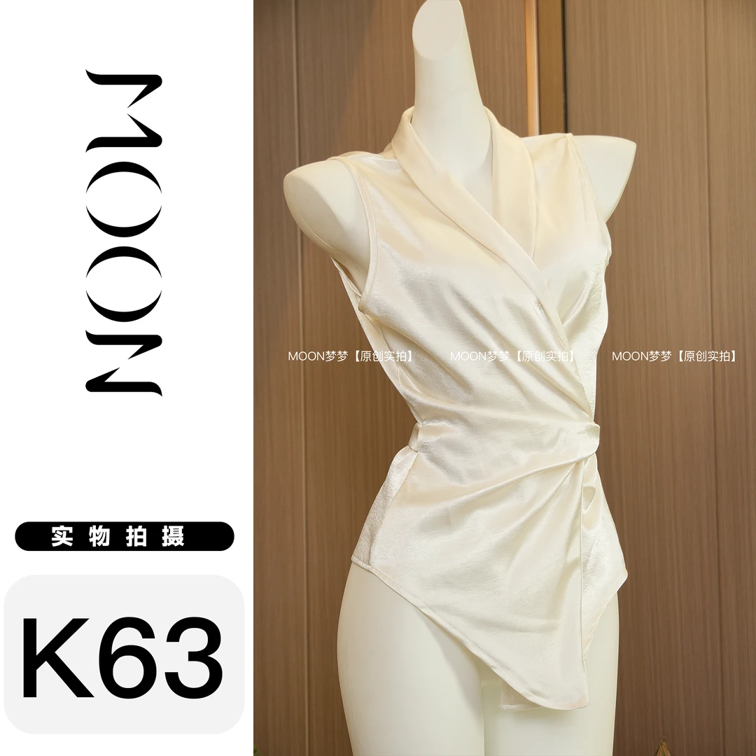 MOON- 缎面交叉无袖上衣独特显瘦高端气质高级感新款女装穿搭 *63