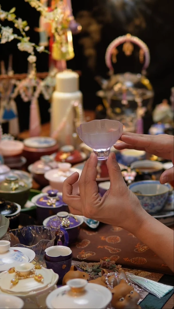 【闪购商品】紫色星空花口客杯