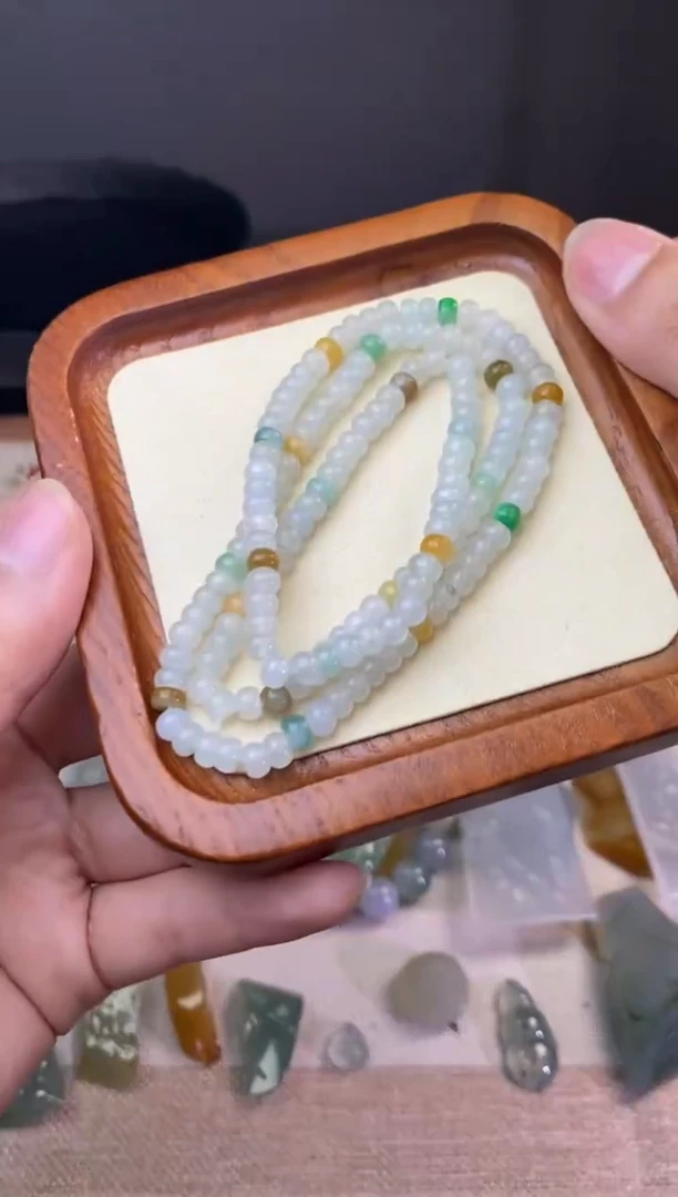 定制翡翠未镶嵌小米珠多宝手串