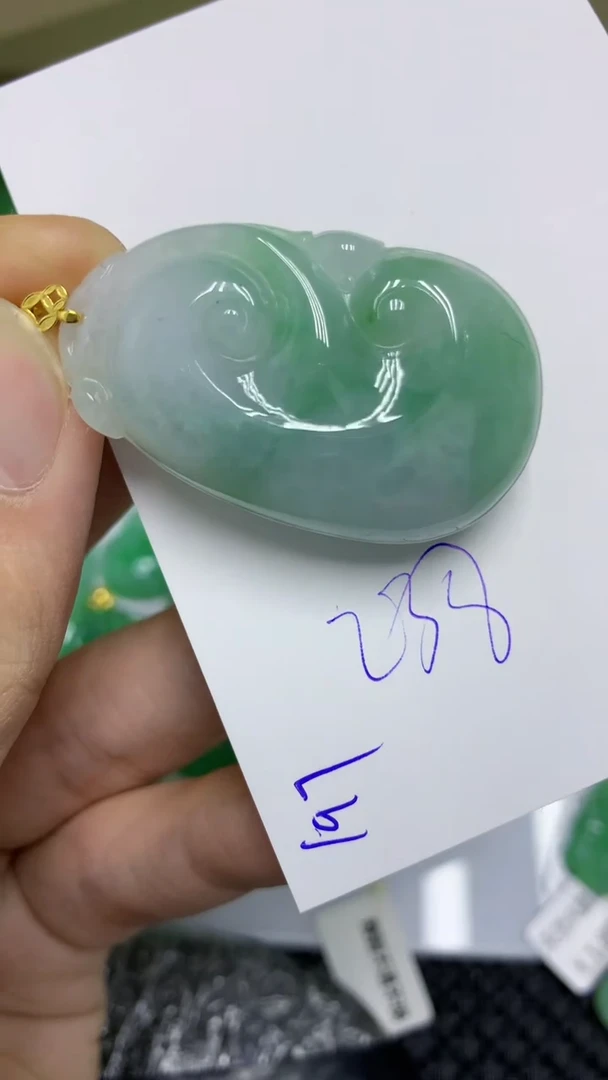 颈饰18K金镶嵌翡翠缅甸A货翡翠