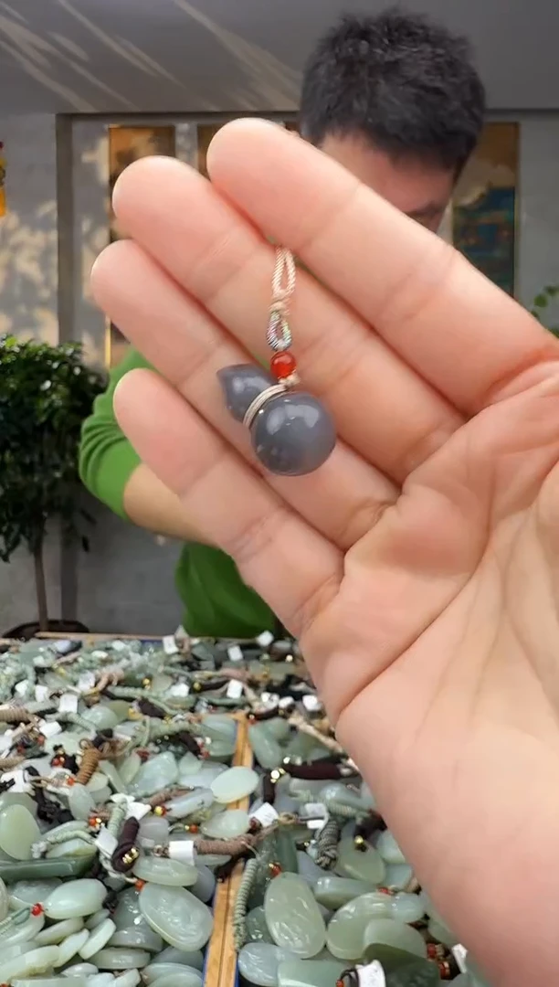 未镶嵌和田玉挂件拍一发一