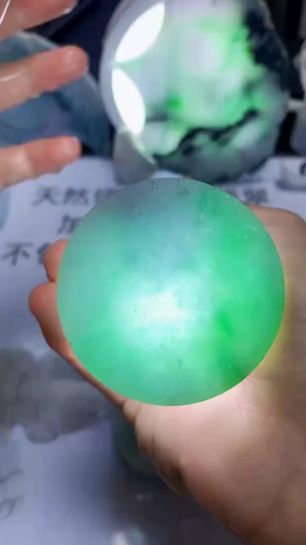 翡翠裸石缅甸天然A货翡翠Q1502