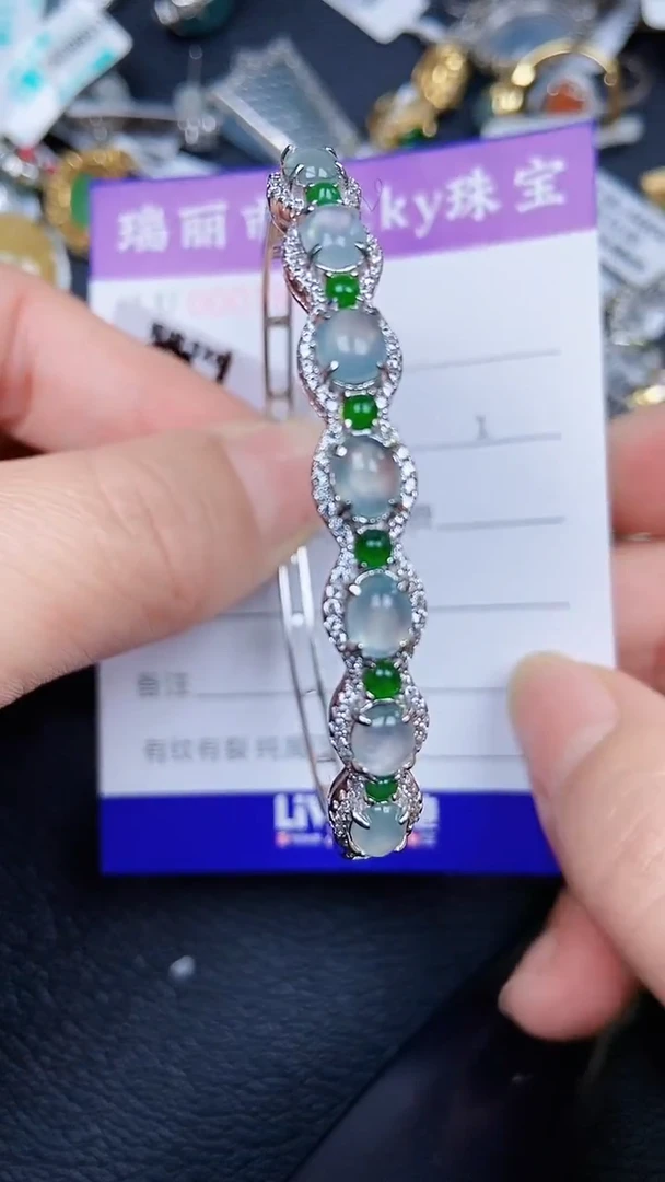 颈饰银S925镶嵌翡翠1830