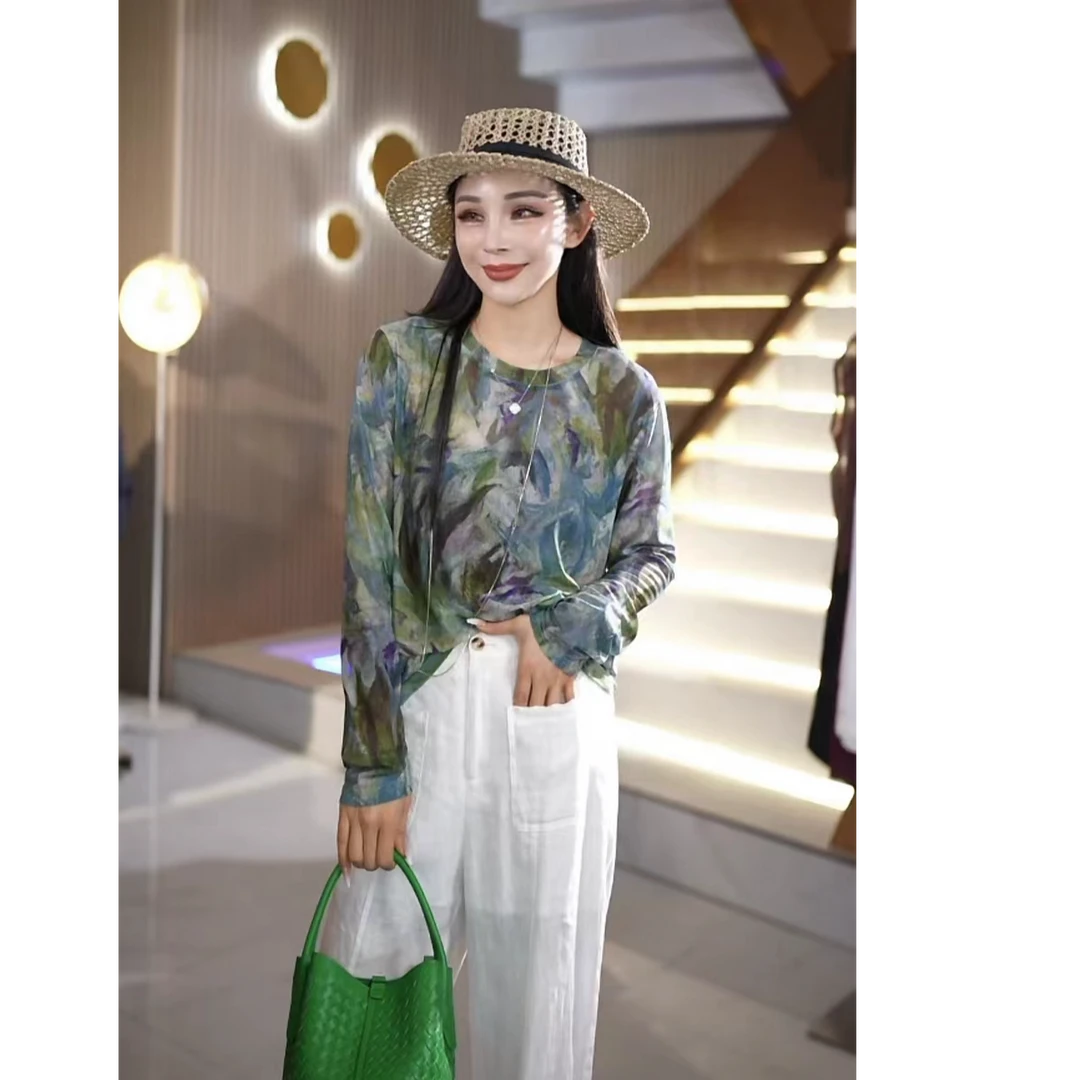 夏季时尚百搭休闲女士减龄彩绘圆领长袖防晒T恤针织衫hbW+30581m