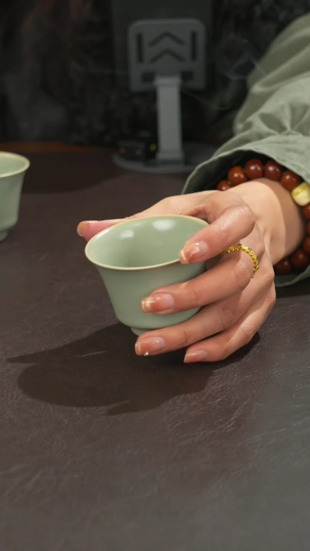 瓷C****r宣宝汝瓷原矿原釉手工作品微瑕