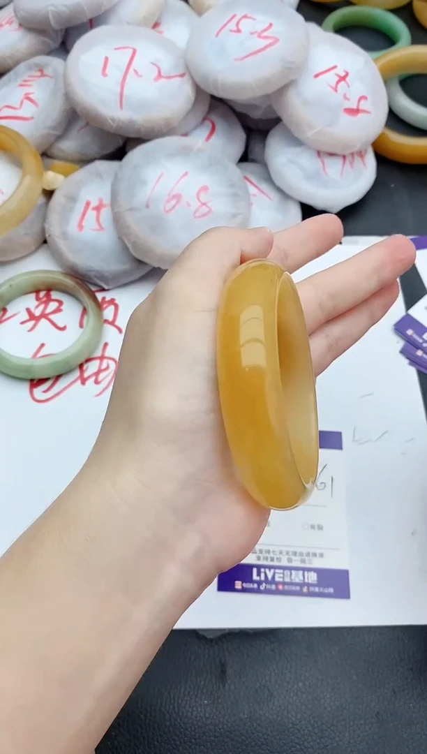 未镶嵌手镯石英质玉390+60/61