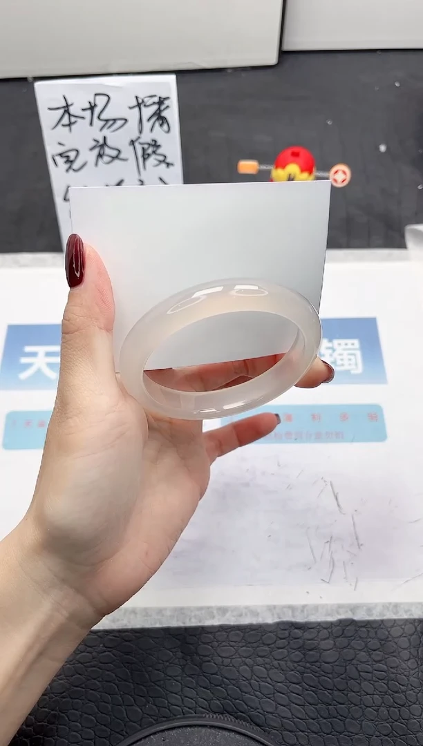 【闪购商品】石英质玉手镯未镶嵌L28-56.8