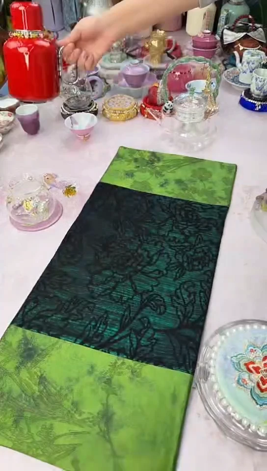 17真丝竹叶暗纹拼接璋绒牡丹茶席66x29