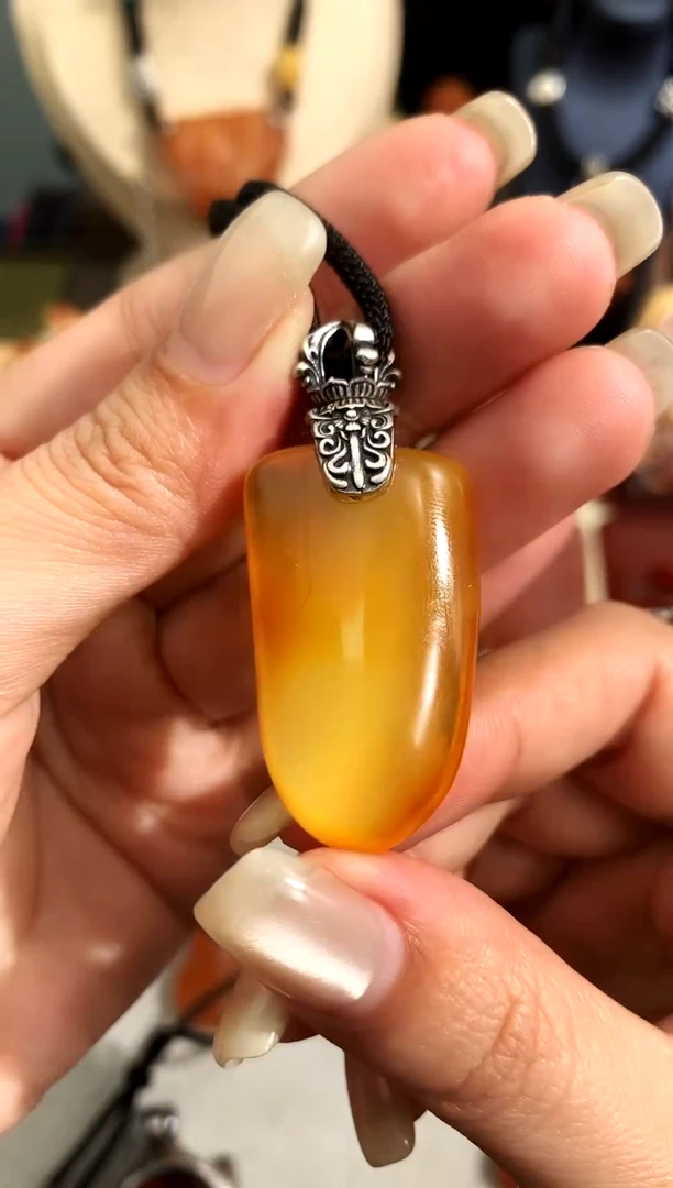 【闪购商品】蜜蜡裸石未镶嵌似玉