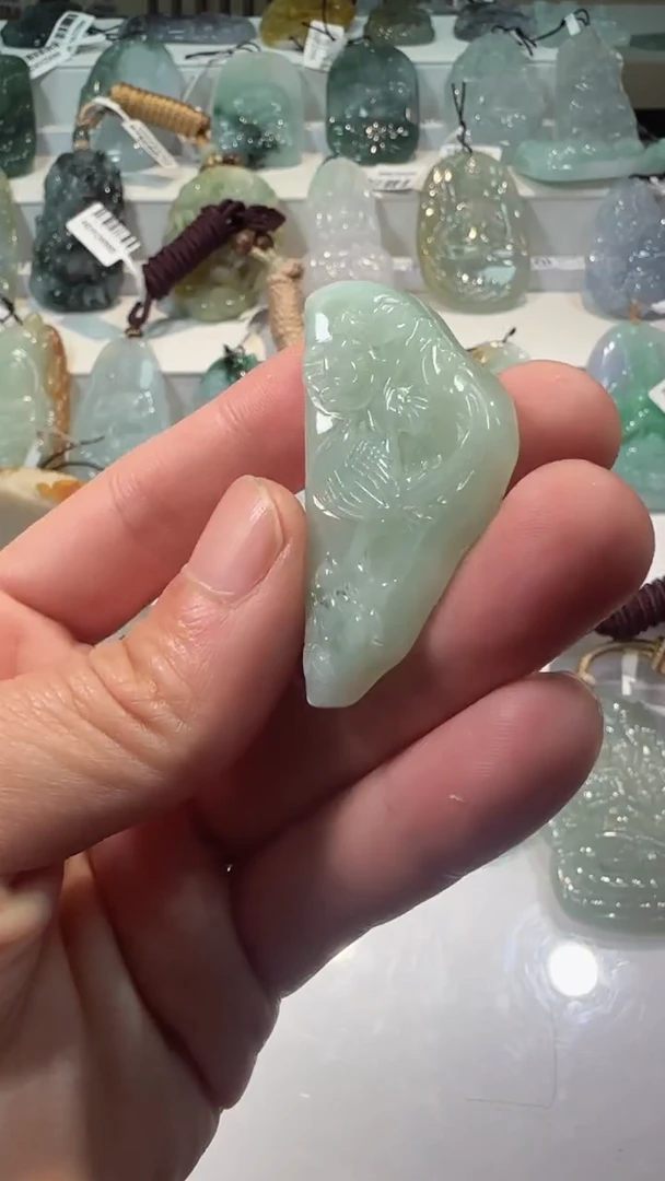 【闪购商品】翡翠颈饰未镶嵌天然翡翠