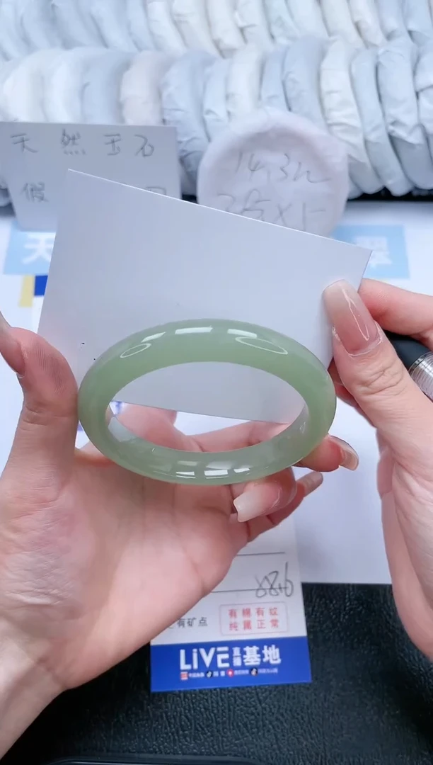 【闪购商品】石英质玉手镯未镶嵌T307-58.6