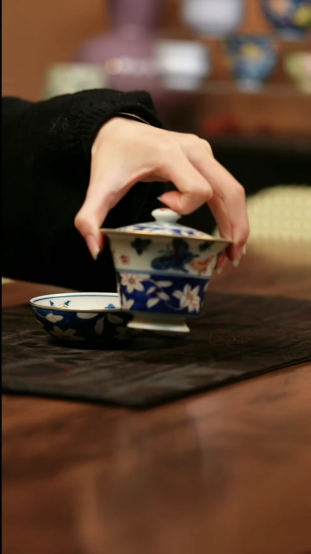 景德镇手绘盖碗盖碗