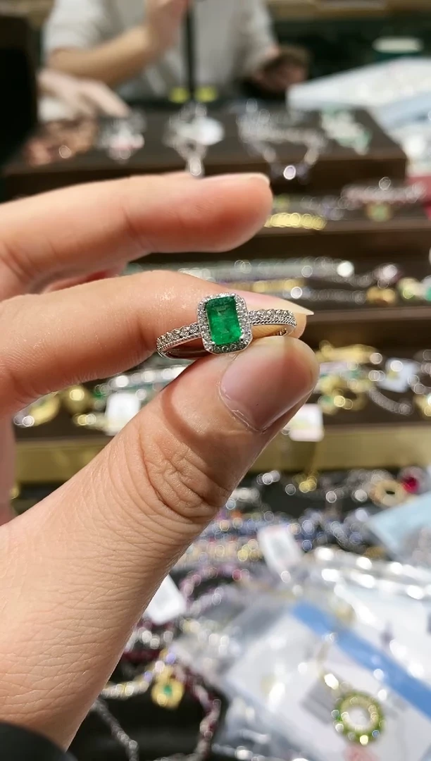 【闪购商品】祖母绿戒指银S925镶嵌戒指