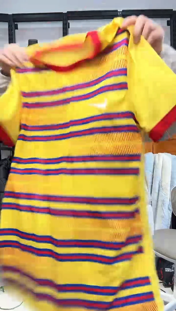 2430 编码  瑕疵直播间过款为准 尺码  ·