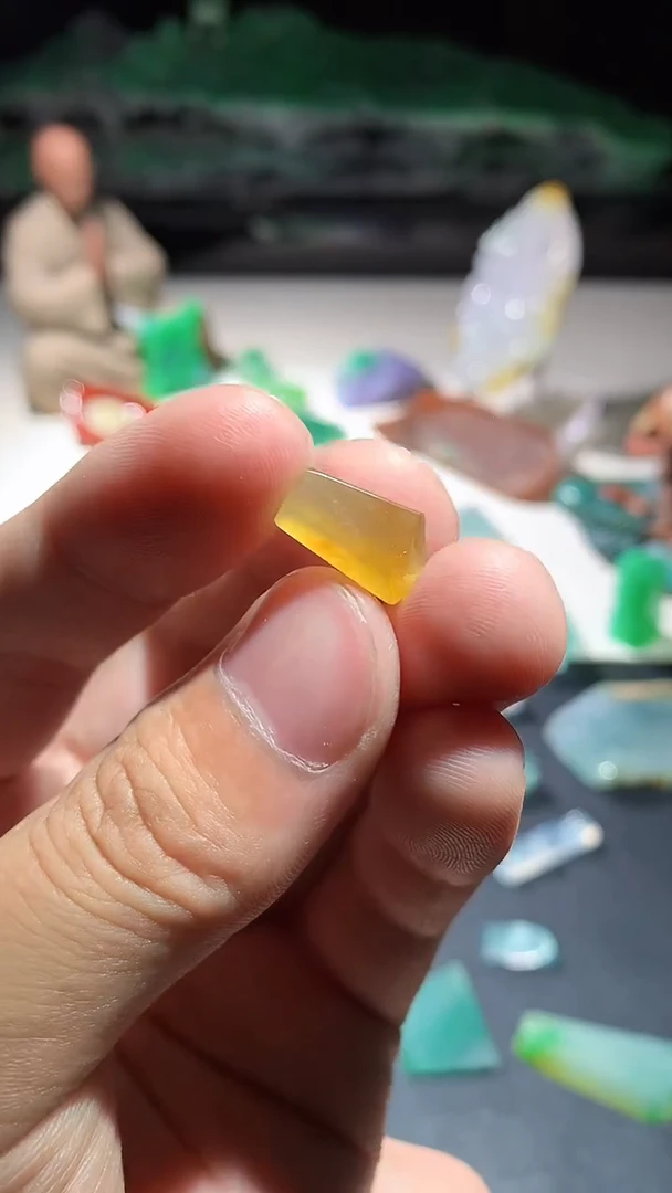 未镶嵌定制翡翠戒面