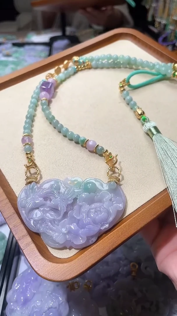 【闪购商品】翡翠颈饰未镶嵌吊坠