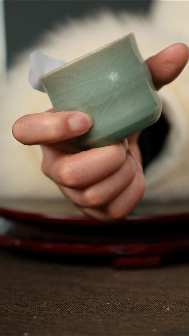 微微瑕 竹节杯 无底款 仿古釉