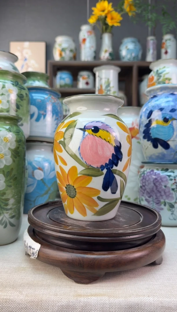 瓶景德镇手绘花器底部无孔内部无釉陶泥材质高温瓷釉下彩