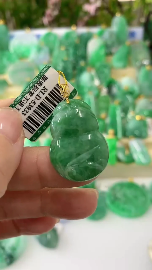 【闪购商品】翡翠吊坠(不含链)18K金镶嵌挂件