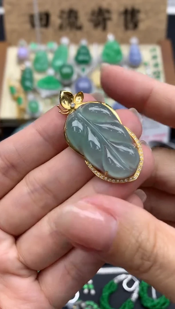 【闪购商品】翡翠颈饰18K金镶嵌116-中国好珍宝