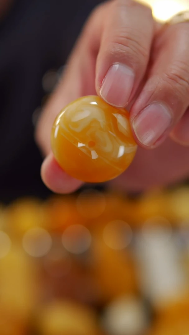 【闪购商品】蜜蜡颈饰未镶嵌焦皮料妖花平安扣14.5