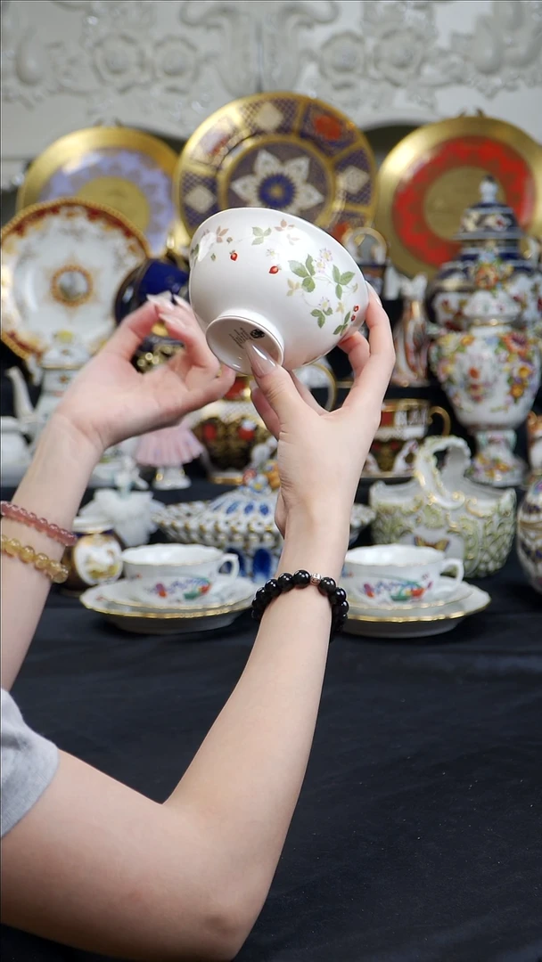 骨瓷婷婷中古器物如图所示11