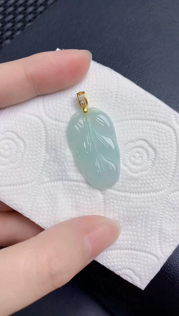 颈饰未镶嵌翡翠天然翡翠缅甸A货