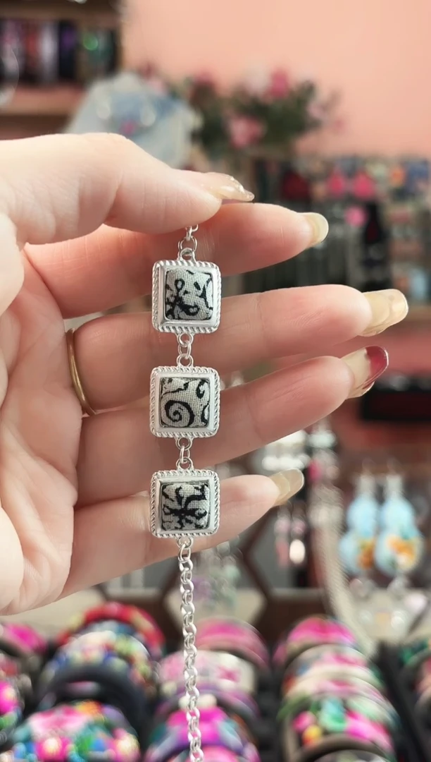 艺枝独绣手工饰品71