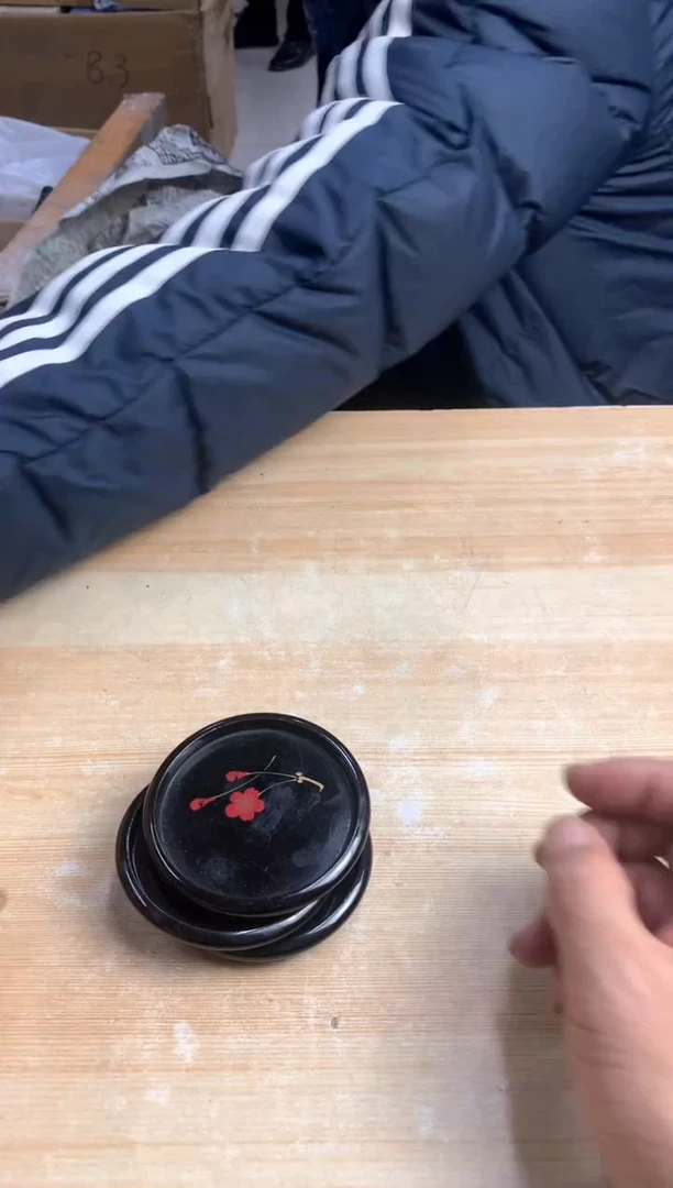 默认微瑕，no退no换，介意勿拍